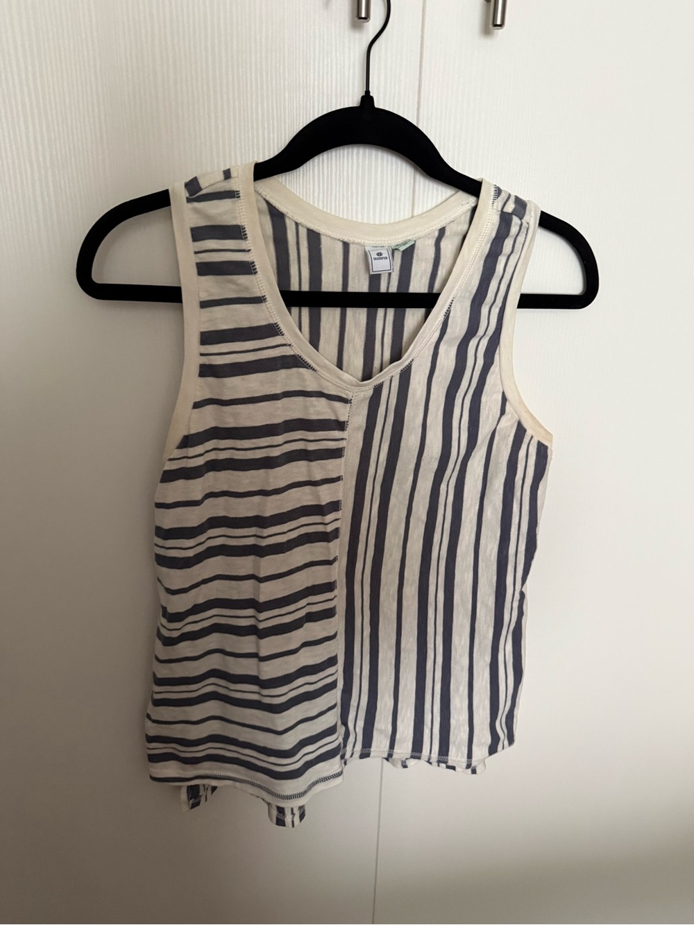 Navy and white striped Tank Top size medium cotton blend